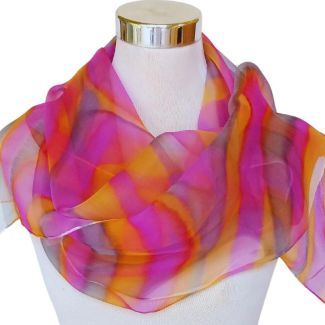 Bufanda de gasa de seda natural pintada a mano en vibrantes tonos rosa, naranja y gris