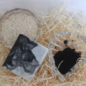 Jabón de Glicerina con Carbón Activado y Arroz