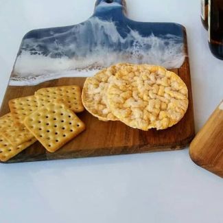 Tablas de Acacia pintadas en acrílico y resina epoxi.-Azul