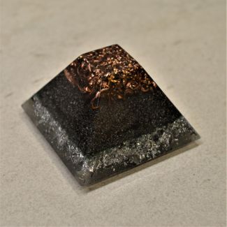 Pirámide orgonita Maya Metálica