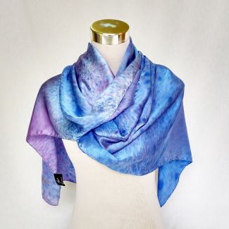 Bufanda de seda pintada a mano en azul verdoso: elegante pañuelo grande / Idea de regalo perfecta para esposa