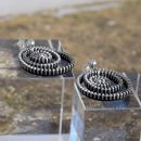 Pendientes  originales  forma circulas hechos con cremallera y acero